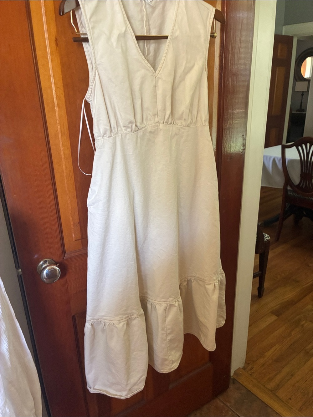 Time and Tru Cream V-Neck Sleeveless Midi Dress